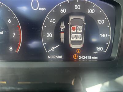 2024 Honda Civic Touring   - Photo 14 - Lafayette, IN 47905