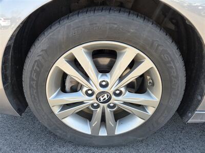 2018 Hyundai ELANTRA Value Edition   - Photo 9 - Lafayette, IN 47905