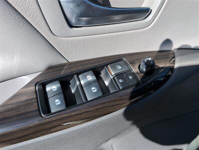 2018 Toyota Sienna XLE 8-Passenger   - Photo 14 - Lafayette, IN 47905