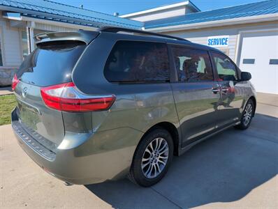 2018 Toyota Sienna XLE 8-Passenger   - Photo 3 - Lafayette, IN 47905