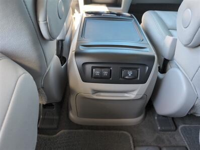 2018 Toyota Sienna XLE 8-Passenger   - Photo 13 - Lafayette, IN 47905