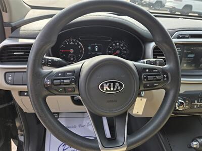 2018 Kia Sorento LX - Photo 14 - Lafayette, IN 47905