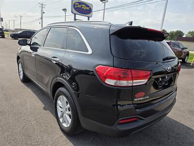 2018 Kia Sorento LX - Photo 5 - Lafayette, IN 47905