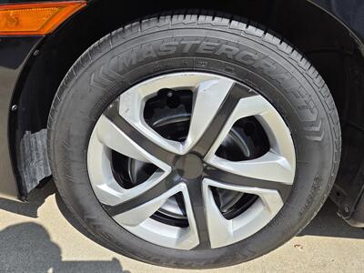 2018 Honda Civic LX   - Photo 9 - Lafayette, IN 47905