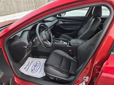 2020 Mazda Mazda3 Sedan Premium   - Photo 10 - Lafayette, IN 47905