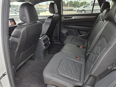 2024 Volkswagen Atlas Cross Sport SE 4Motion - Photo 11 - Lafayette, IN 47905