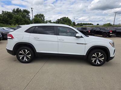2024 Volkswagen Atlas Cross Sport SE 4Motion - Photo 2 - Lafayette, IN 47905