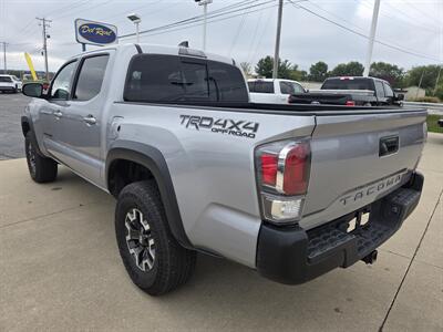 2020 Toyota Tacoma TRD Off-Road   - Photo 5 - Lafayette, IN 47905