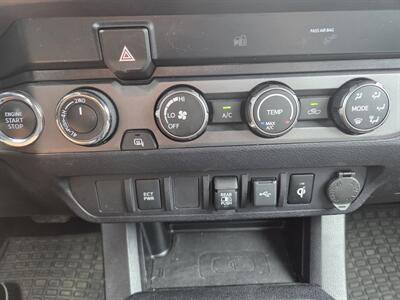 2020 Toyota Tacoma TRD Off-Road   - Photo 15 - Lafayette, IN 47905