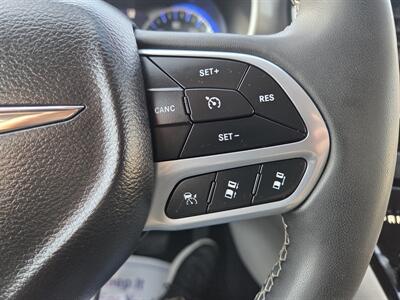 2023 Chrysler Pacifica Touring L   - Photo 15 - Lafayette, IN 47905