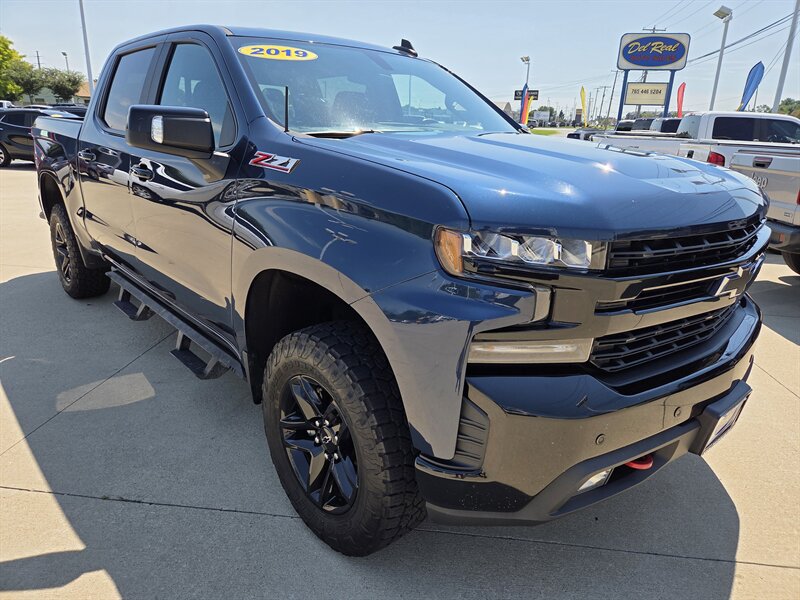 2019 Chevrolet Silverado 1500 LT Trail Boss - Photo 1 - Lafayette, IN 47905