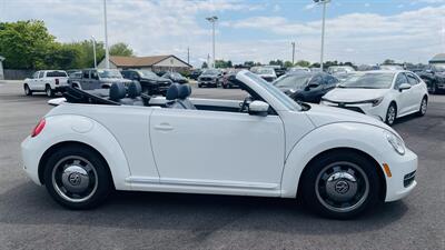 2016 Volkswagen Beetle Convertible 1.8T Denim   - Photo 2 - Lafayette, IN 47905