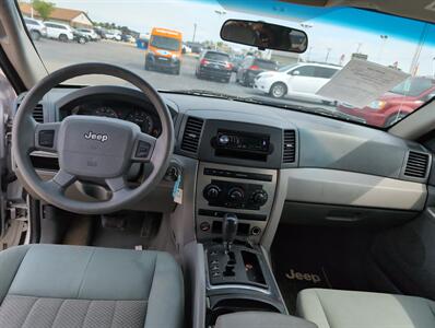 2005 Jeep Grand Cherokee Laredo   - Photo 11 - Lafayette, IN 47905