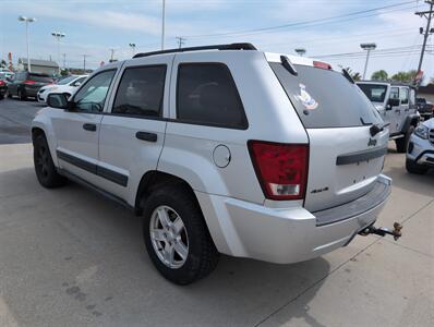 2005 Jeep Grand Cherokee Laredo   - Photo 5 - Lafayette, IN 47905