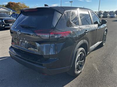 2024 Nissan Rogue SV - Photo 3 - Lafayette, IN 47905
