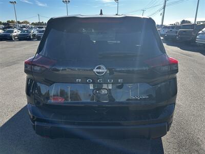 2024 Nissan Rogue SV - Photo 4 - Lafayette, IN 47905