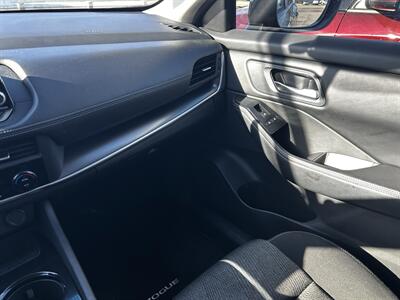 2024 Nissan Rogue SV - Photo 21 - Lafayette, IN 47905