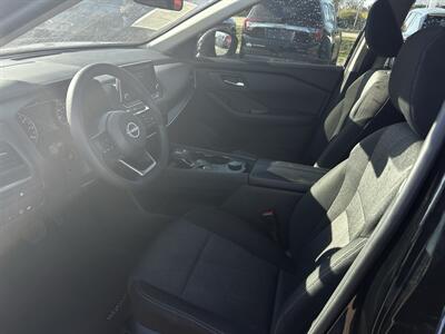 2024 Nissan Rogue SV - Photo 10 - Lafayette, IN 47905