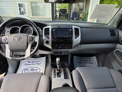 2015 Toyota Tacoma V6   - Photo 12 - Lafayette, IN 47905