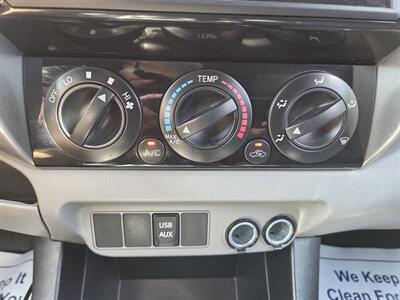 2015 Toyota Tacoma V6   - Photo 21 - Lafayette, IN 47905