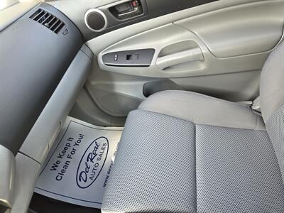 2015 Toyota Tacoma V6   - Photo 23 - Lafayette, IN 47905