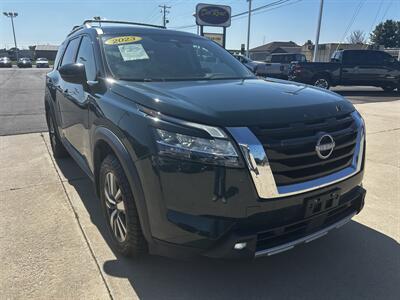 2023 Nissan Pathfinder SL - Photo 1 - Lafayette, IN 47905