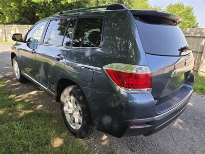2012 Toyota Highlander   - Photo 5 - Lafayette, IN 47905