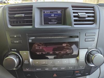 2012 Toyota Highlander   - Photo 18 - Lafayette, IN 47905