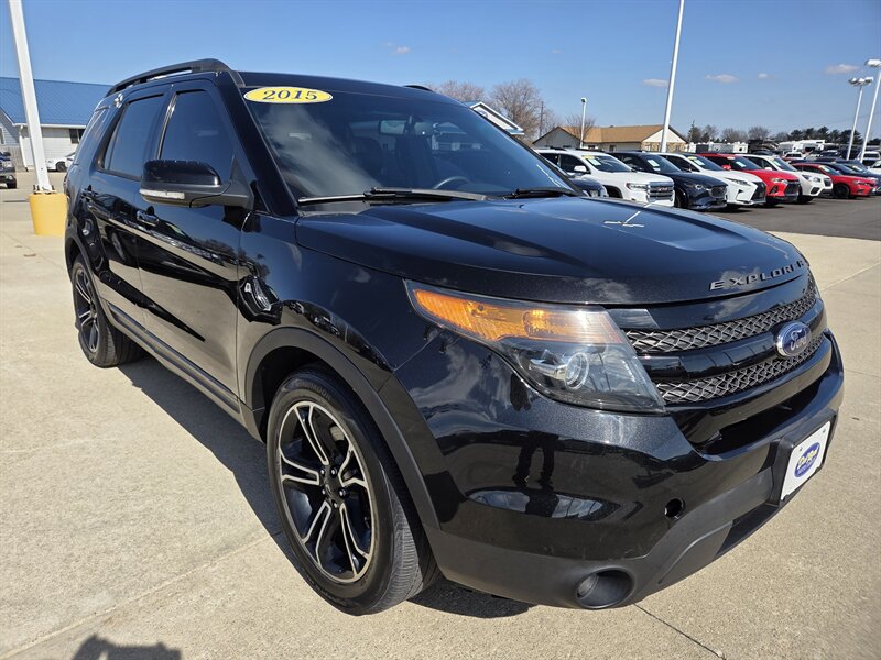 2015 Ford Explorer Sport   - Photo 1 - Lafayette, IN 47905