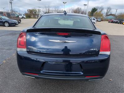 2017 Chrysler 300 Series S   - Photo 4 - Lafayette, IN 47905