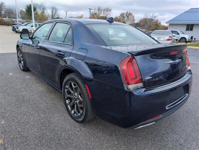 2017 Chrysler 300 Series S   - Photo 5 - Lafayette, IN 47905