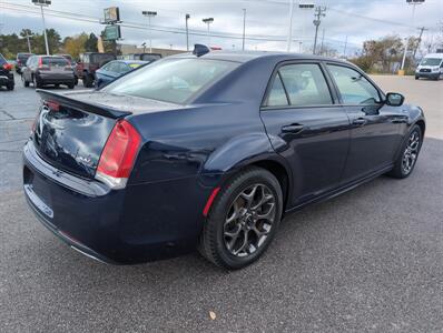 2017 Chrysler 300 Series S   - Photo 3 - Lafayette, IN 47905