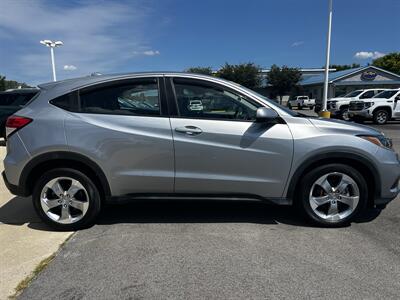 2019 Honda HR-V LX - Photo 2 - Lafayette, IN 47905