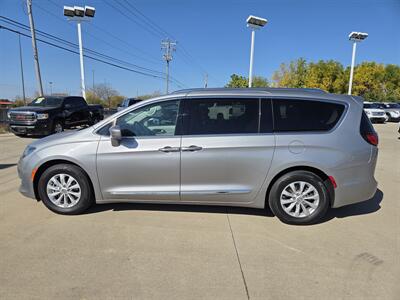 2018 Chrysler Pacifica Touring L - Photo 6 - Lafayette, IN 47905