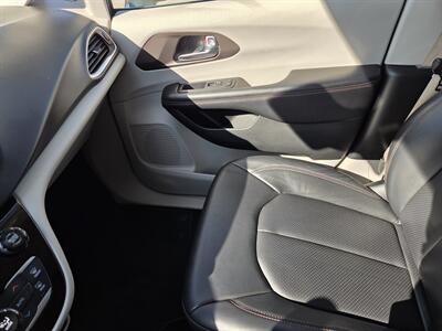 2018 Chrysler Pacifica Touring L - Photo 19 - Lafayette, IN 47905