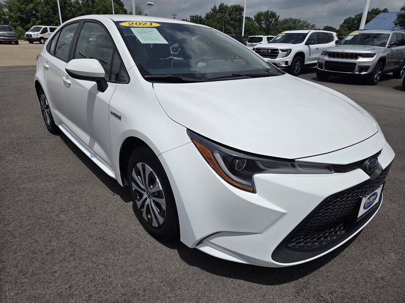 2021 Toyota Corolla Hybrid LE   - Photo 1 - Lafayette, IN 47905