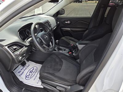 2019 Jeep Cherokee Latitude   - Photo 10 - Lafayette, IN 47905