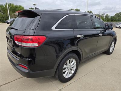 2018 Kia Sorento LX   - Photo 3 - Lafayette, IN 47905