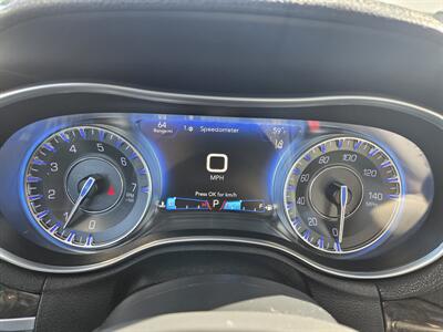 2016 Chrysler 300C   - Photo 17 - Lafayette, IN 47905