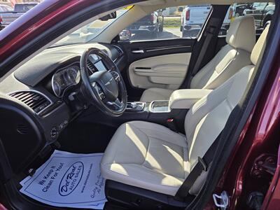 2016 Chrysler 300C   - Photo 10 - Lafayette, IN 47905