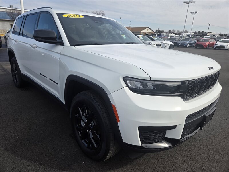 2024 Jeep Grand Cherokee L Altitude   - Photo 1 - Lafayette, IN 47905