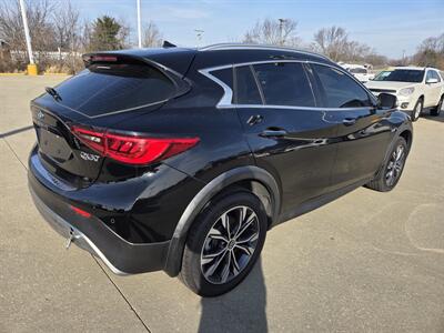 2017 INFINITI QX30 Premium   - Photo 3 - Lafayette, IN 47905