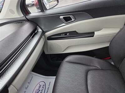 2024 Kia Carnival LX   - Photo 23 - Lafayette, IN 47905