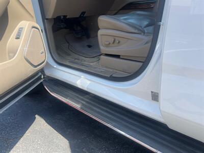 2016 GMC Yukon SLT   - Photo 58 - North Hollywood, CA 91601