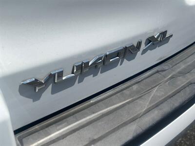2016 GMC Yukon SLT   - Photo 17 - North Hollywood, CA 91601