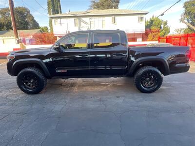 2018 Toyota Tacoma TRD Off-Road   - Photo 8 - North Hollywood, CA 91601