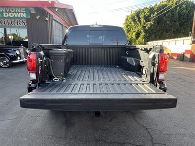 2018 Toyota Tacoma TRD Off-Road   - Photo 11 - North Hollywood, CA 91601