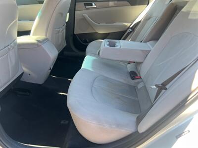 2016 Hyundai SONATA SE   - Photo 16 - North Hollywood, CA 91601