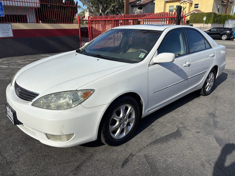 2005 Toyota Camry XLE V6  