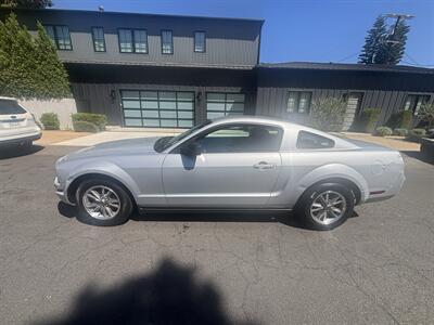 2005 Ford Mustang V6 Deluxe   - Photo 2 - North Hollywood, CA 91601